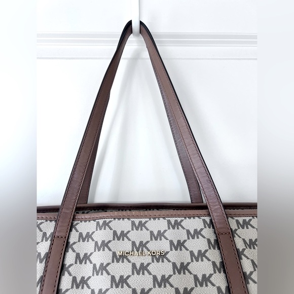 Michael Kors Emry Large Top Zip Tote - Picture 6 of 16